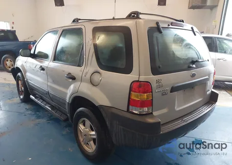 2002 Ford Escape Xls из США, поврежденный, VIN 1FMYU01162KC84834